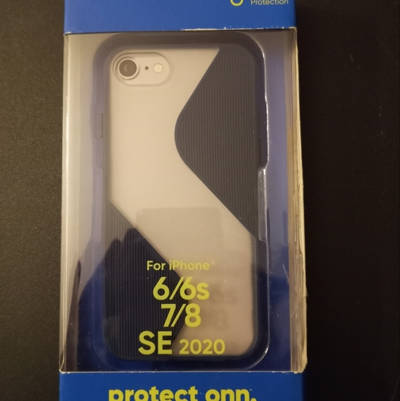 iPhone case - Picture 1 of 1